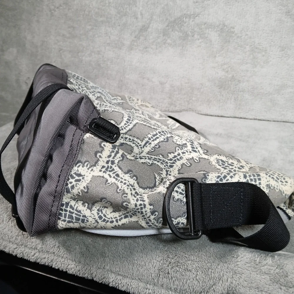 Timbuk2 Y2K Messenger Bag Gray White Lace Print Commuter Bike